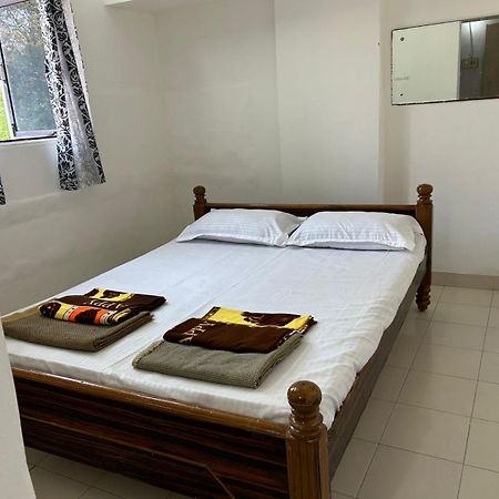 Hotel Vasavi Nivas Tirupati Esterno foto