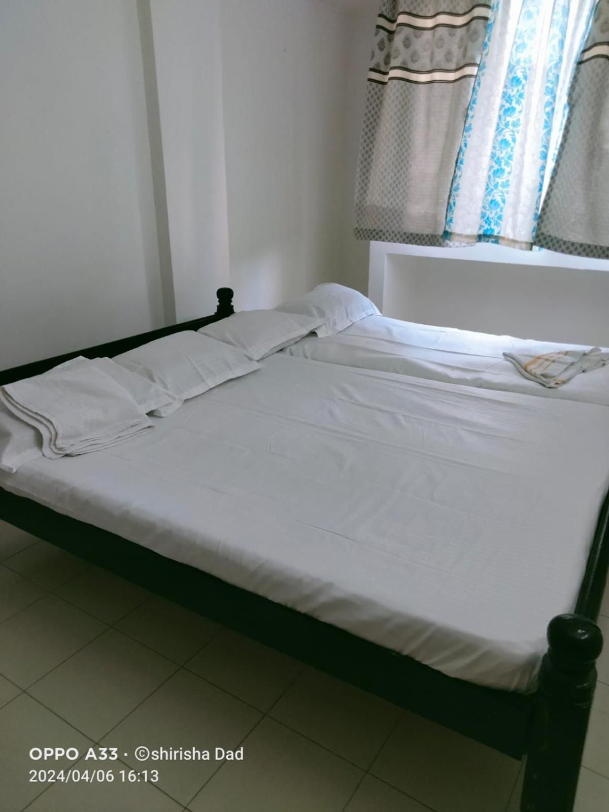 Hotel Vasavi Nivas Tirupati Esterno foto