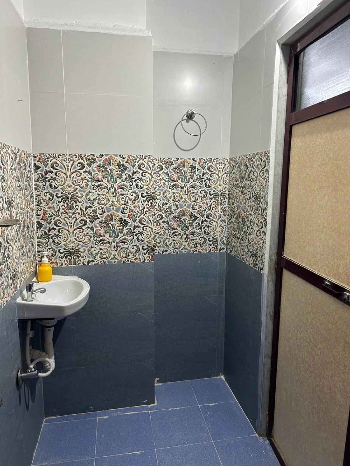 Hotel Vasavi Nivas Tirupati Esterno foto